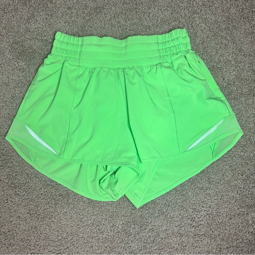 Lululemon Scream Green HR 2.5” Shorts